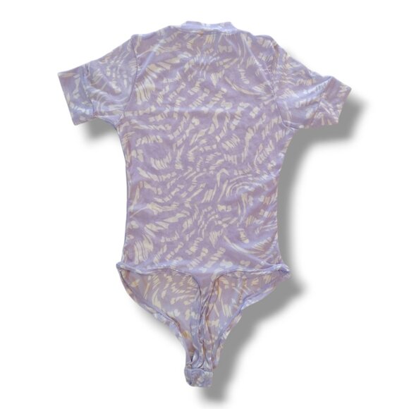 Skims Summer Mesh Lilac Swirl T-Shirt Bodysuit - Picture 6 of 6